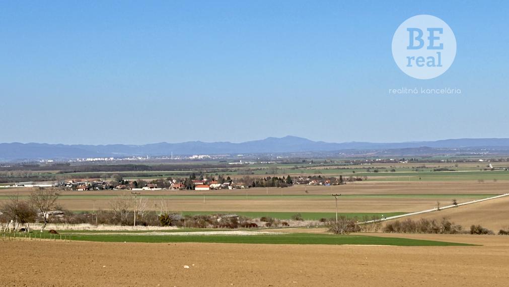 Na predaj stavebný pozemok v Medveckom okr. LEVICE