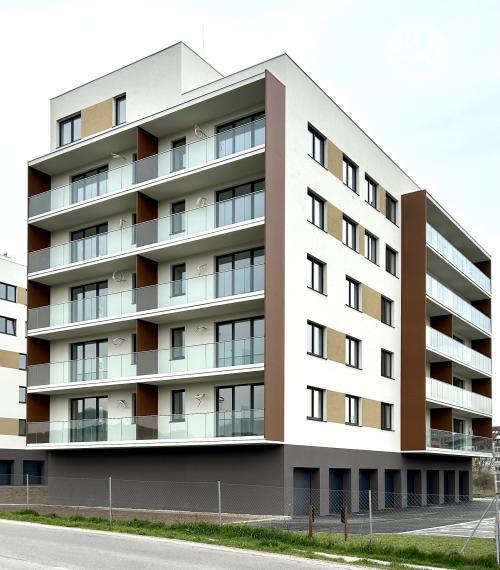 PRENAJATÝ 2i byt v novostavbe s parkovaním v cene nájmu