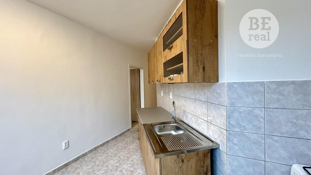 PREDANÝ 2 izbový byt s balkónom na sídlisku JUH