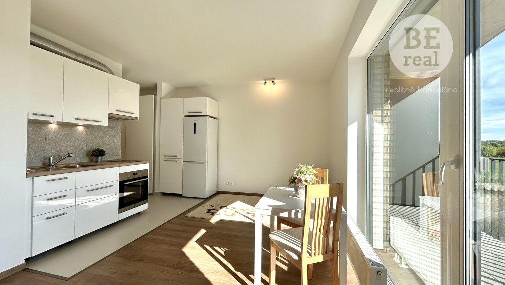 Na predaj 2 izbový byt v novostavbe, SLNEČNICE Fialová ulica