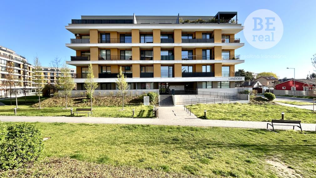 PRENAJATÝ 2 izbový byt s parkovacím miestom - Nový Ružinov