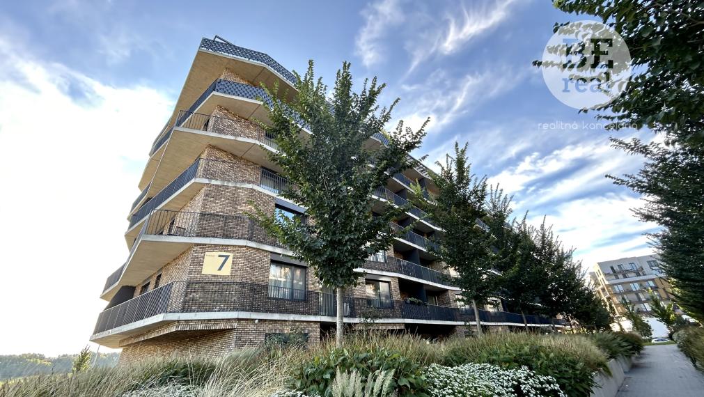 Na predaj 2 izbový byt v novostavbe, SLNEČNICE Fialová ulica