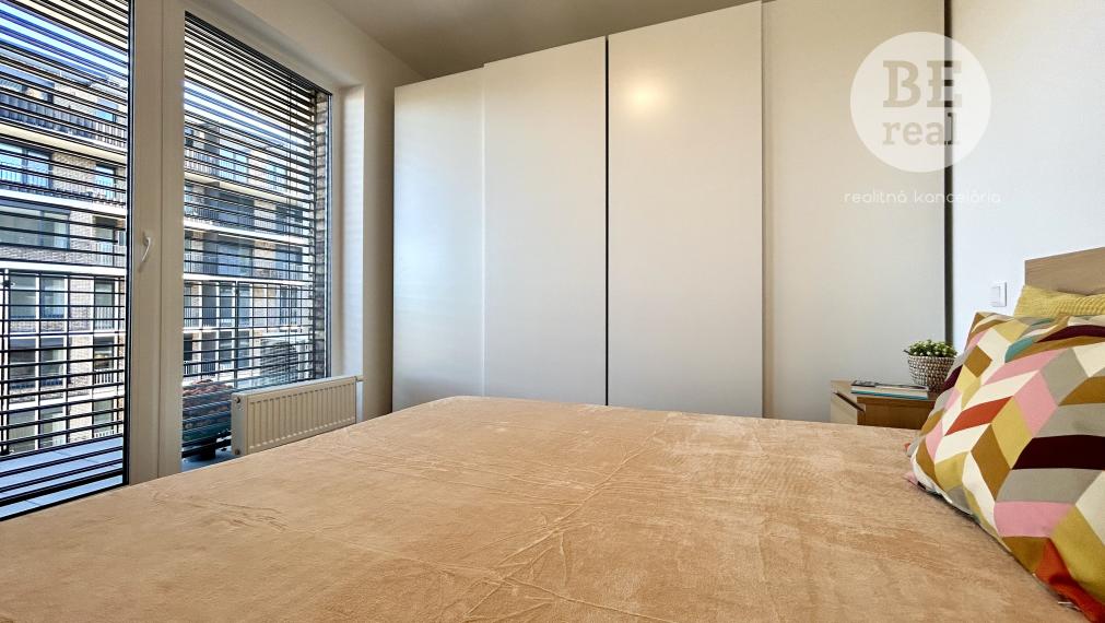 Na predaj 2 izbový byt v novostavbe, SLNEČNICE Fialová ulica