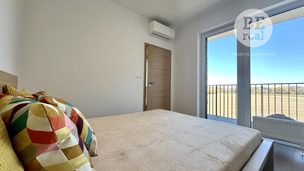 Na predaj 2 izbový byt v novostavbe, SLNEČNICE Fialová ulica