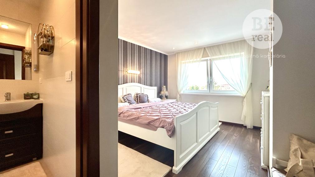 5 izbový rodinný dom s interiérovým bazénom v Pezinku