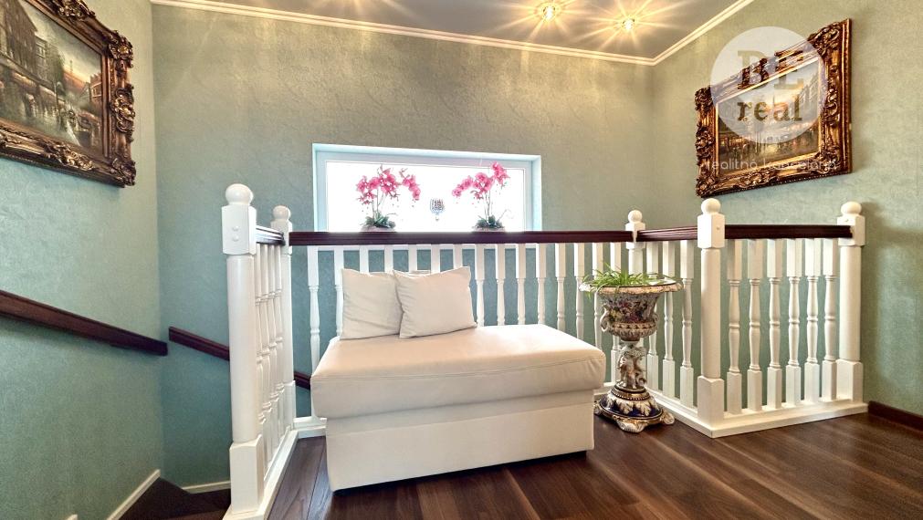 5 izbový rodinný dom s interiérovým bazénom v Pezinku