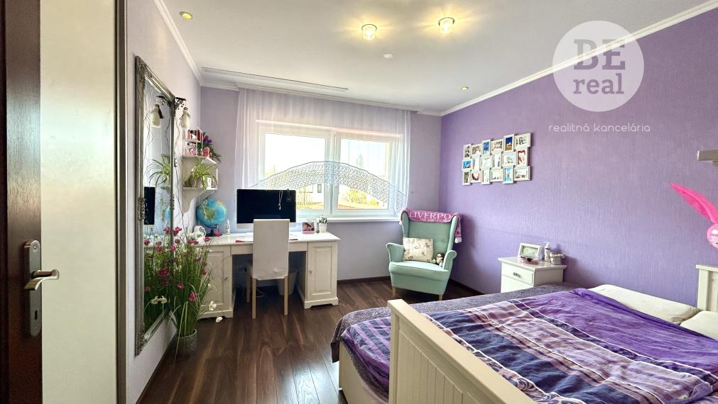 5 izbový rodinný dom s interiérovým bazénom v Pezinku