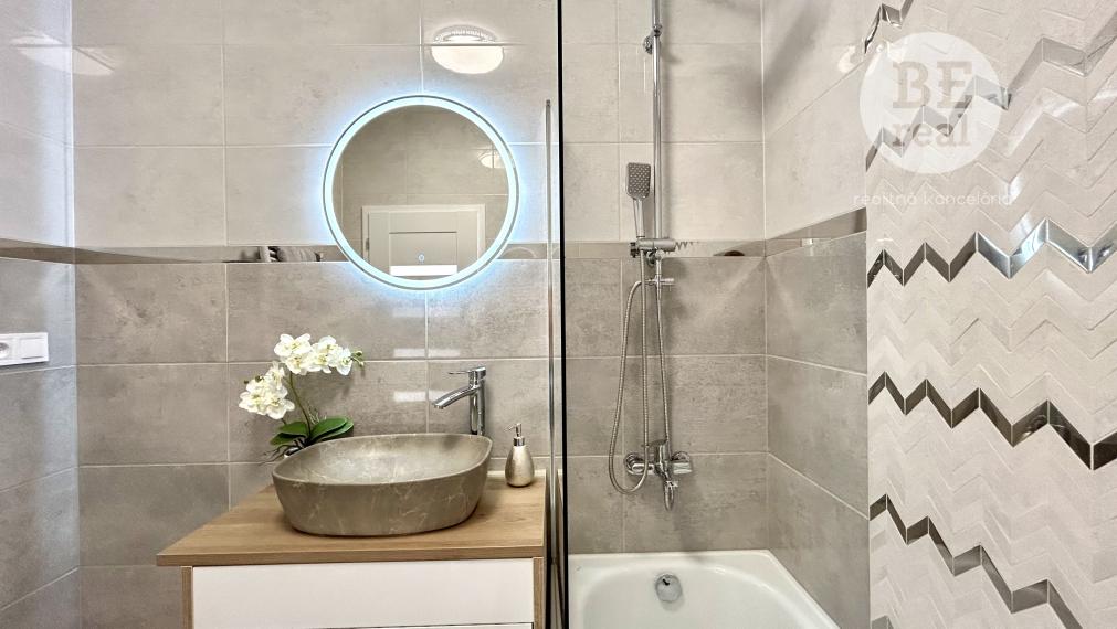 NA PRENÁJOM 2 izbový byt v novostavbe s parkovacím miestom