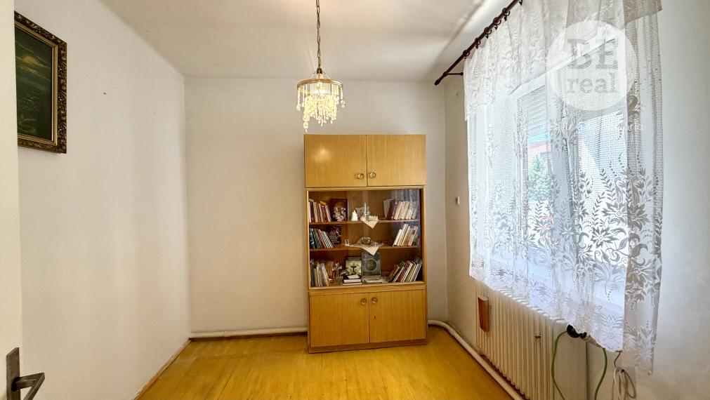NA PREDAJ 4 izbový RODINNÝ DOM V NOVÝCH ZÁMKOCH