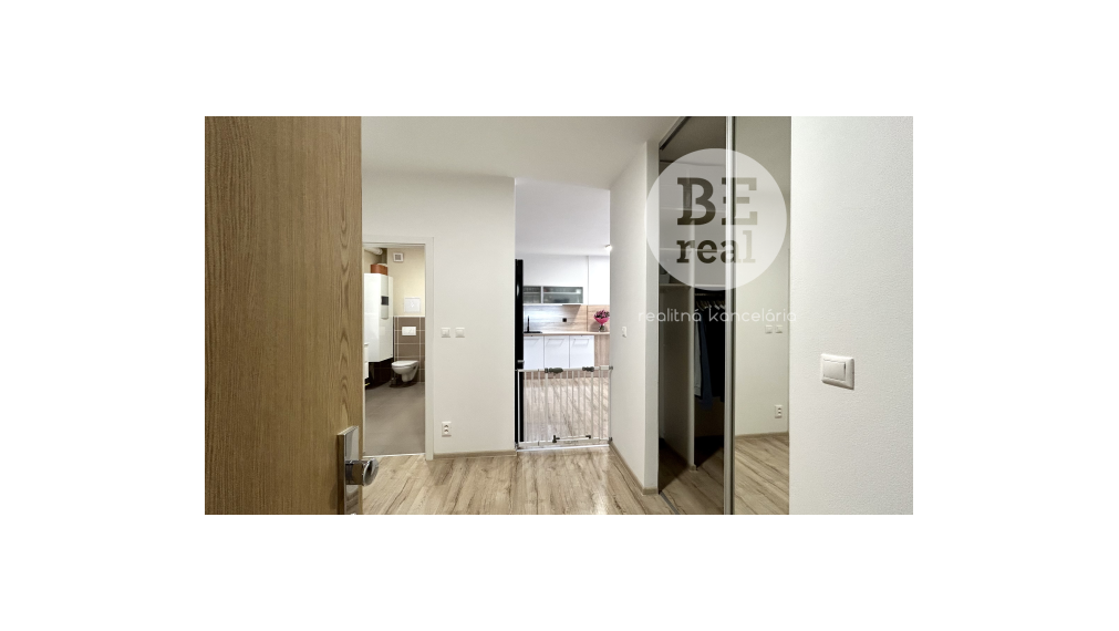 REZERVOVANÝ Komplet zrekonštruovaný 2 izbový byt na prenájom