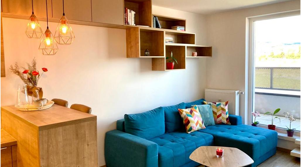 PREDANÝ 2 izbový bytík s nádherným výhľadom v Malých Krasňanoch