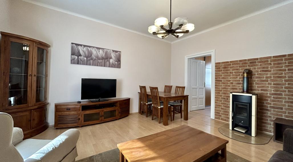 PRENAJATÝ Veľkorysý 3 izbový byt v Starom Meste na prenájom