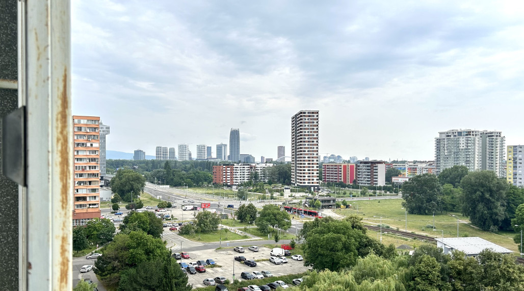 PREDANÁ Garsónka na Jungmannovej ulici v Petržalke