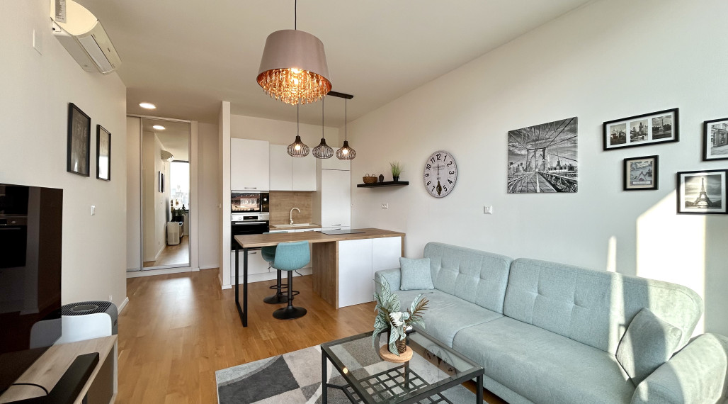 PRENAJATÝ  2i byt s parkovaním v Starom meste