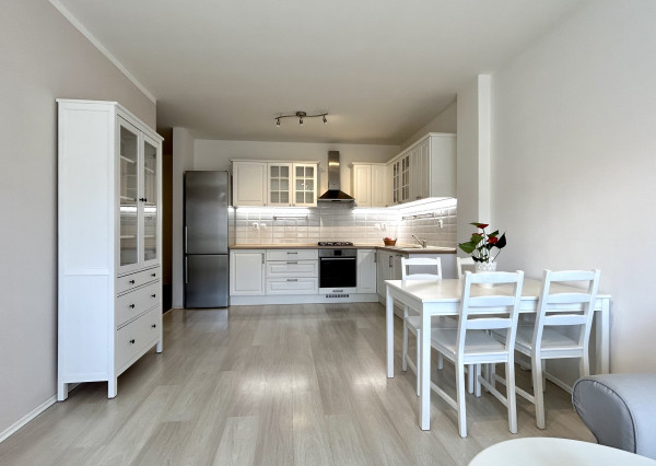 PRENAJATÝ 2 izbový byt na prenájom s parkovacím miestom v cene