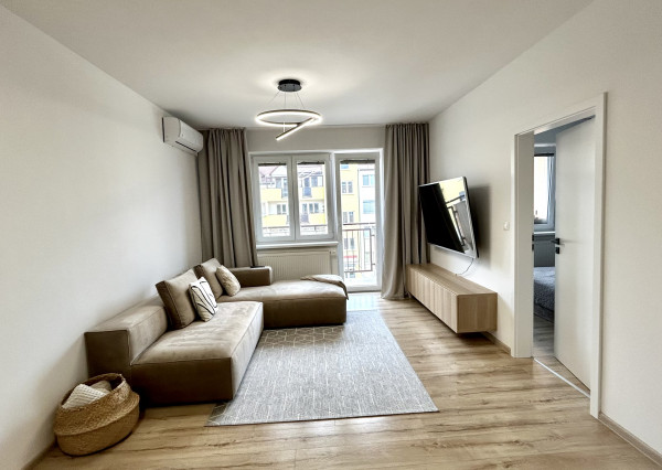 PRENAJATÝ Komplet zrekonštruovaný 2 izbový byt na prenájom