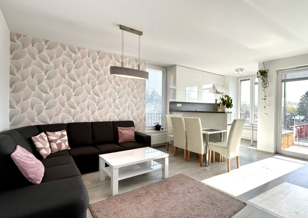 PRENAJATÝ 2 izbový byt s parkovacím miestom - Nový Ružinov